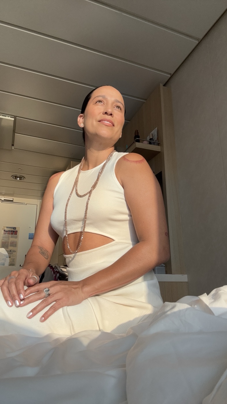 Magda en calma, tomándose un momento para ella